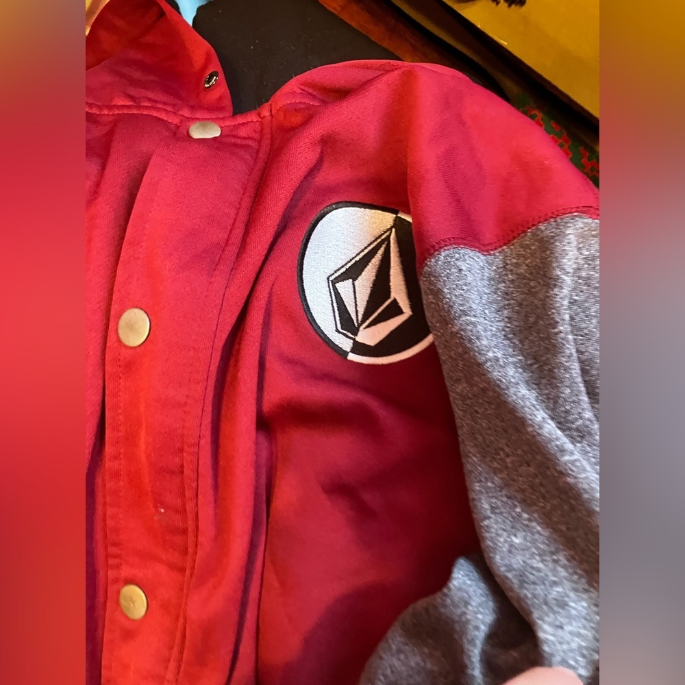 Volcom sweatshirt